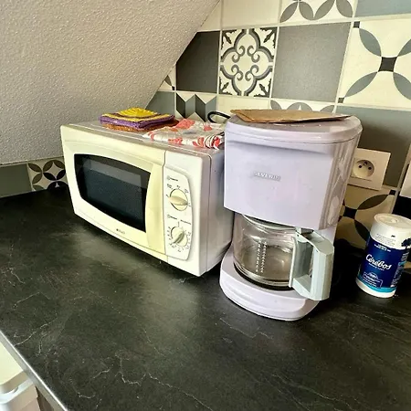 4 Personnes En Plein Centre De *